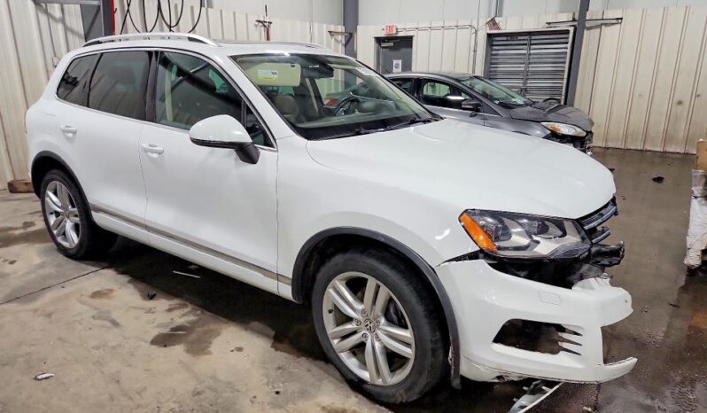 
								2014 Volkswagen Touareg full									
