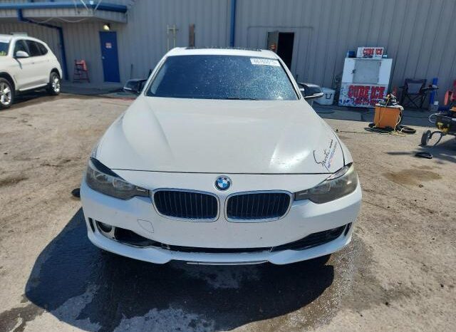 
								2013 BMW 3 series full									