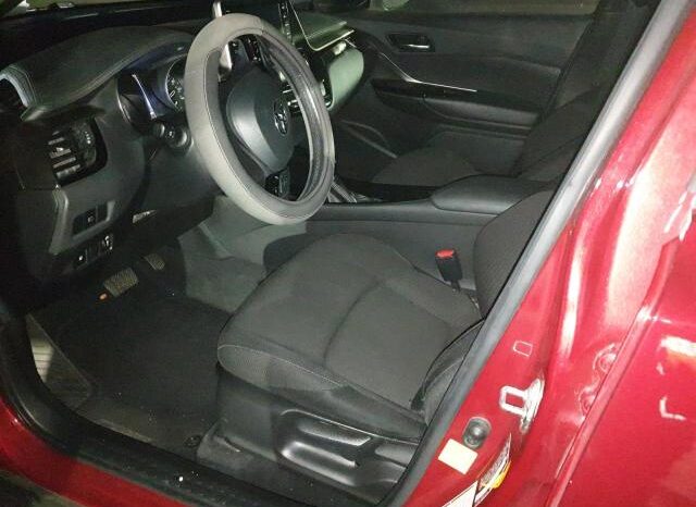 
								2019 Toyota C-hr full									
