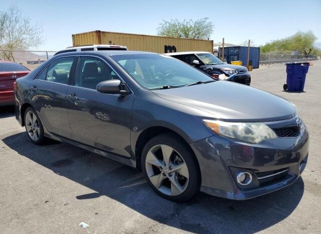 
								2012 Toyota Camry se full									
