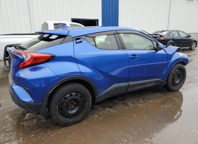 
								2020 Toyota C-hr full									