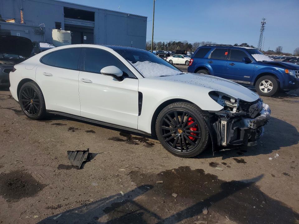 2018 Porsche Panamera