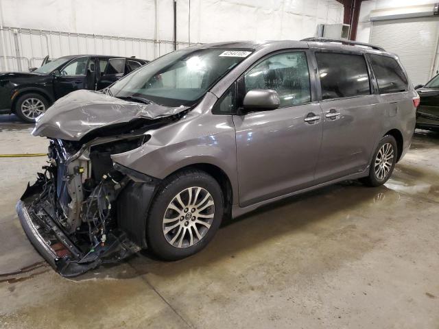 2018 Toyota Sienna xle