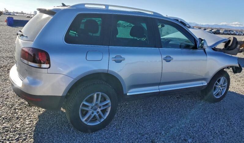 
								2008 Volkswagen Touareg full									