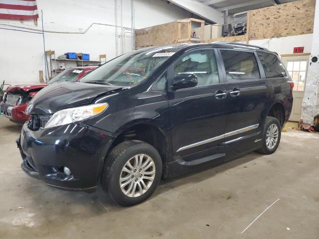 2017 Toyota Sienna xle