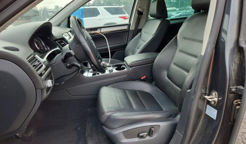 
								2014 Volkswagen Touareg full									