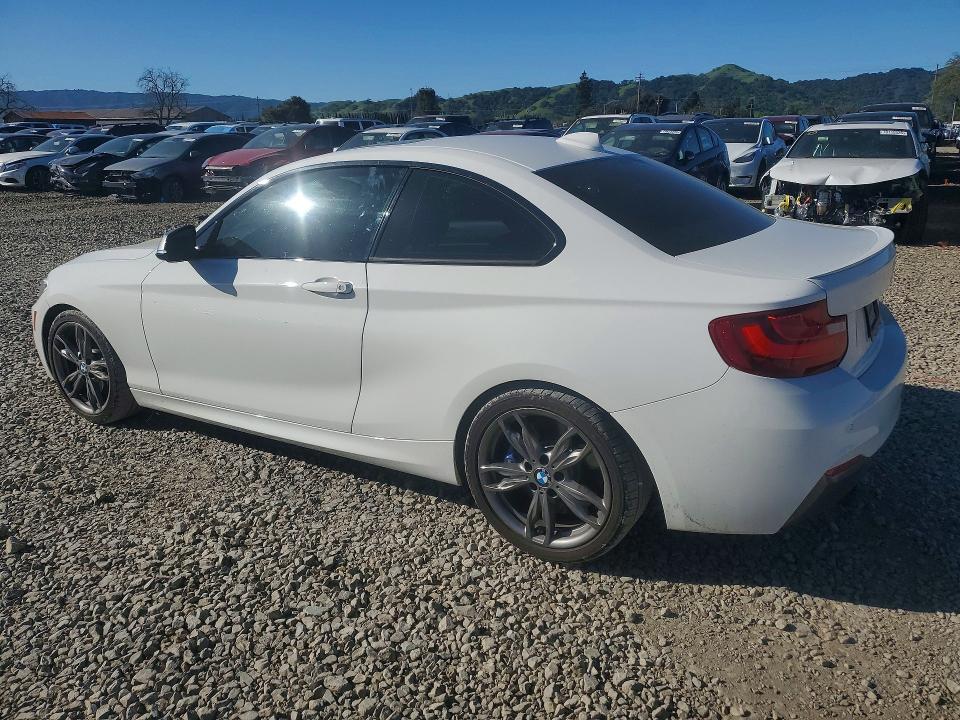 2016 BMW M2
