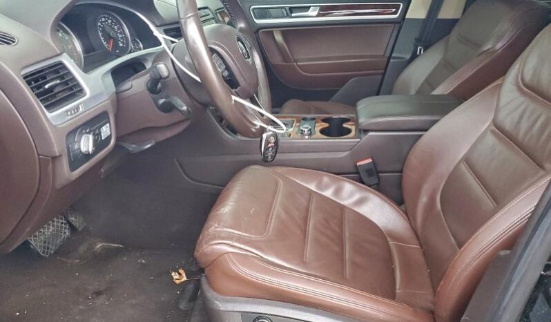 
								2014 Volkswagen Touareg full									
