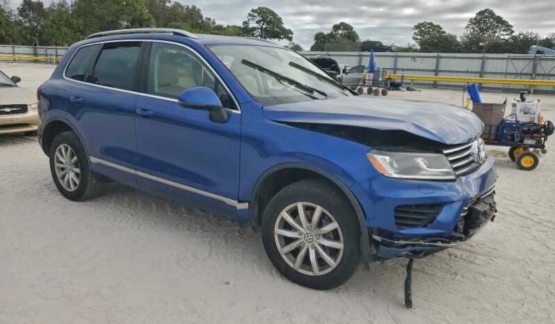
								2016 Volkswagen Touareg full									