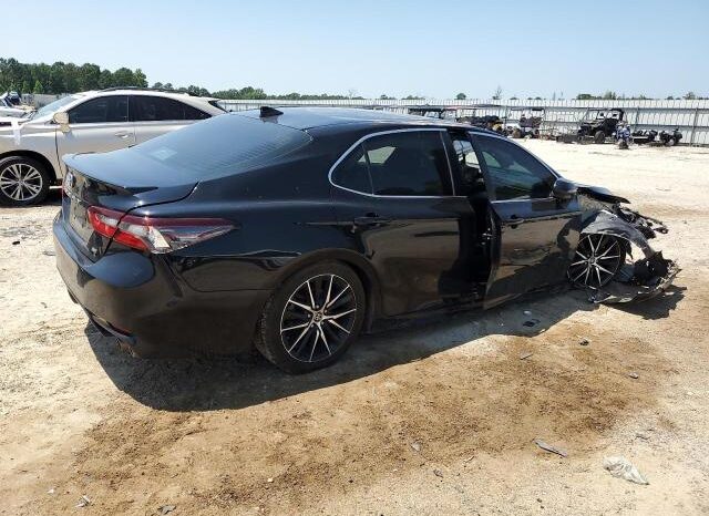 
								2021 Toyota Camry full									