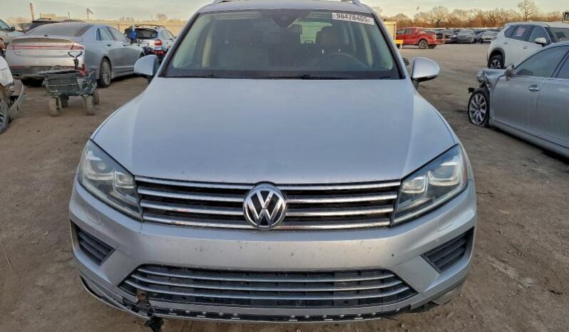 
								2016 Volkswagen Touareg full									