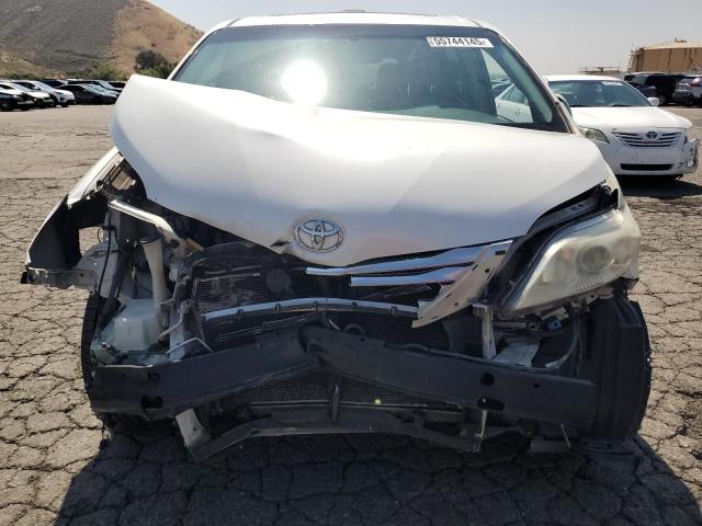 2012 Toyota Sienna xle