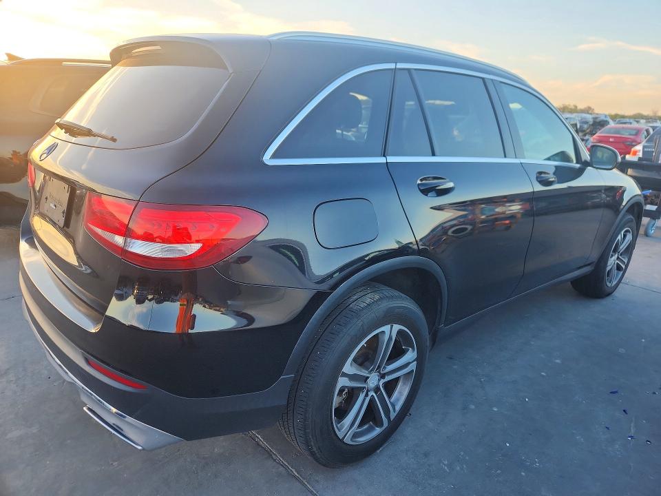 2016 Mercedes-benz Glc