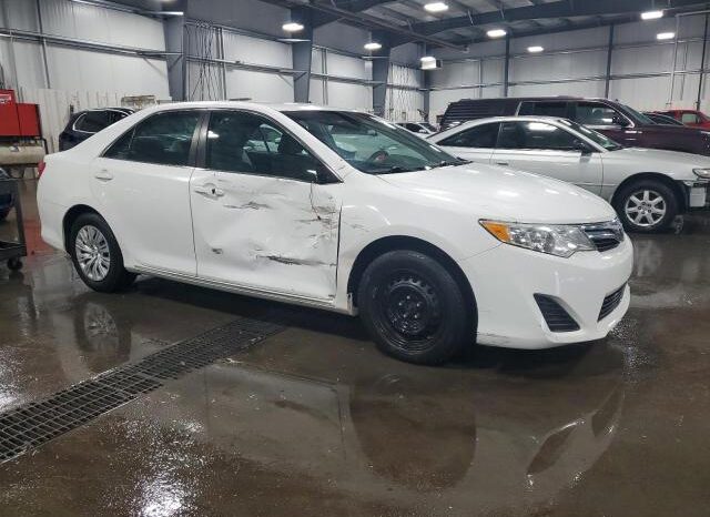 
								2012 Toyota Camry full									