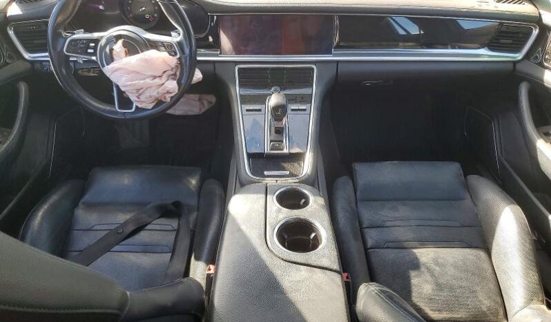 
								2017 Porsche Panamera full									