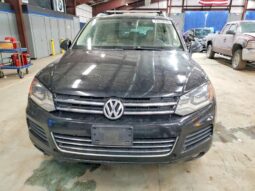
										2013 Volkswagen Touareg full									