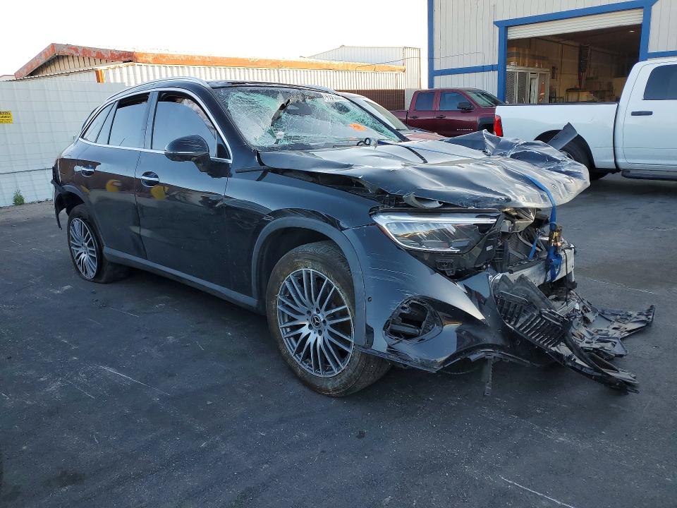 2023 Mercedes-benz Glc