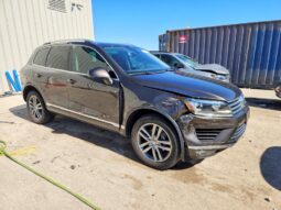 
										2016 Volkswagen Touareg full									