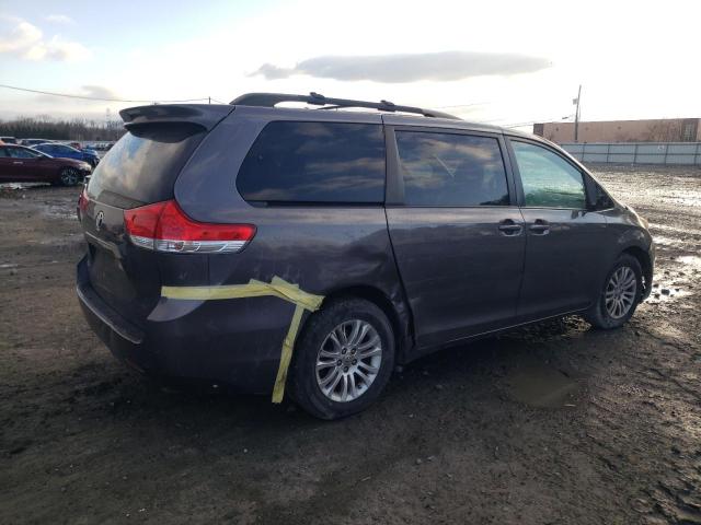 2012 Toyota Sienna xle