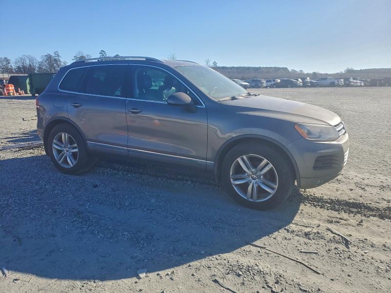 2014 Volkswagen Touareg