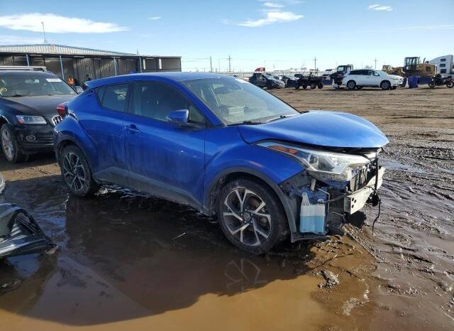 
								2019 Toyota C-hr full									