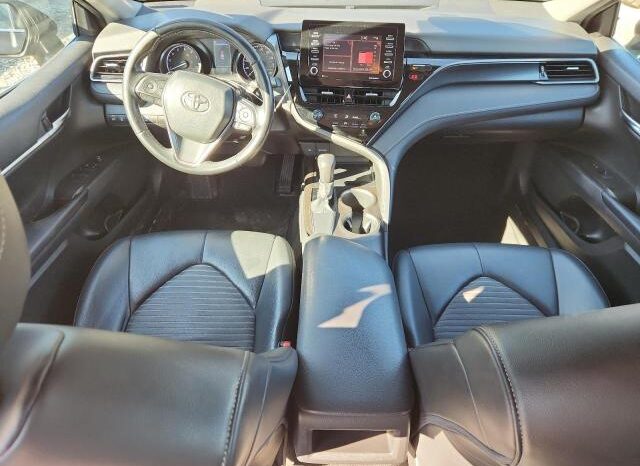 
								2021 Toyota Camry se full									
