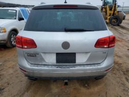 
										2013 Volkswagen Touareg full									