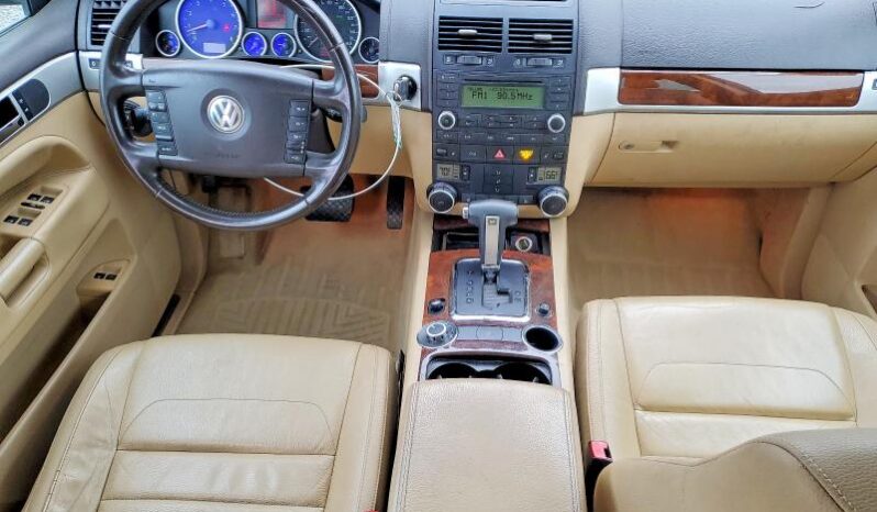 
								2008 Volkswagen Touareg full									