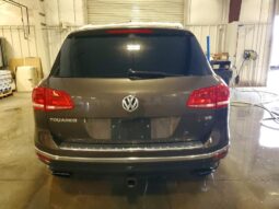 
										2015 Volkswagen Touareg full									