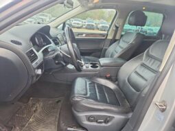
										2014 Volkswagen Touareg full									