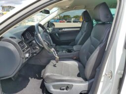 
										2017 Volkswagen Touareg full									
