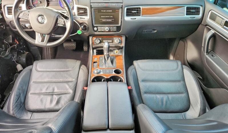 
								2015 Volkswagen Touareg full									