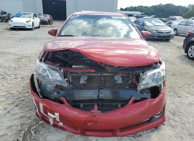 
								2012 Toyota Camry base full									