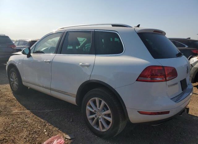 
								2014 Volkswagen Touareg v6 full									
