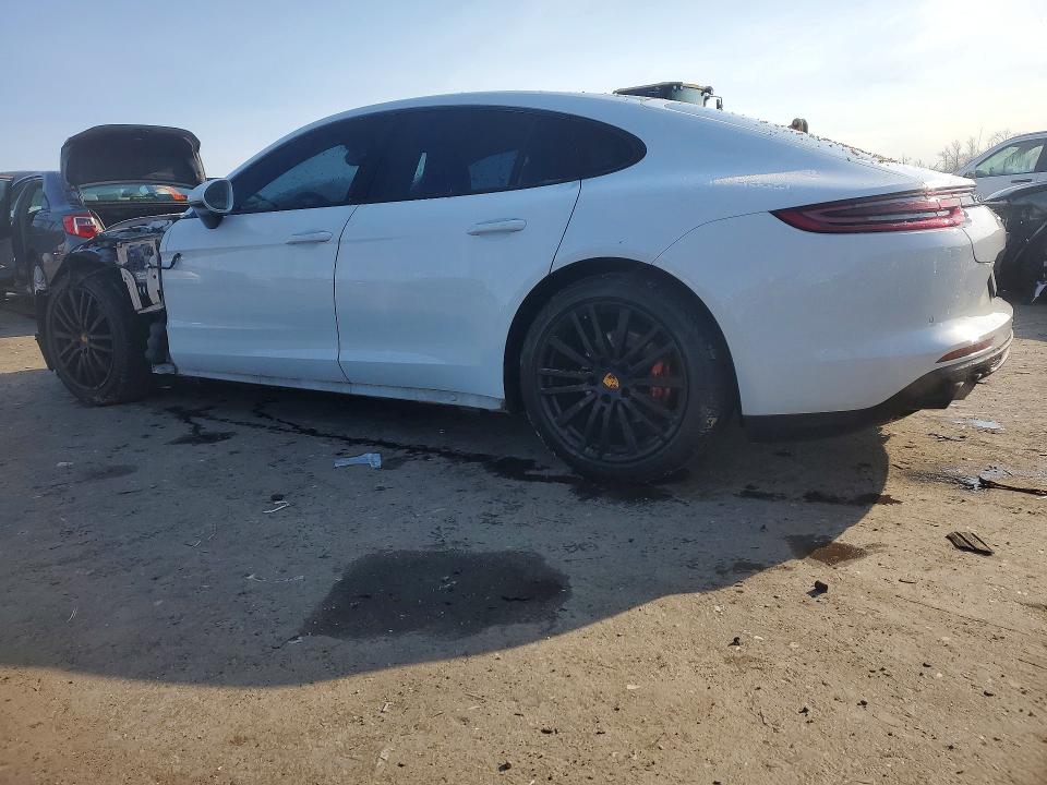 2018 Porsche Panamera