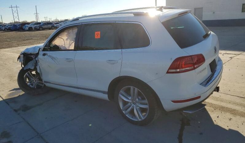 
								2014 Volkswagen Touareg full									