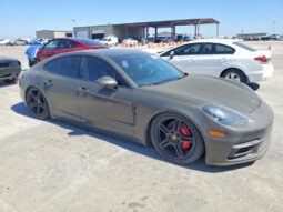 
										2017 Porsche Panamera full									