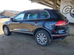 
										2017 Volkswagen Touareg full									