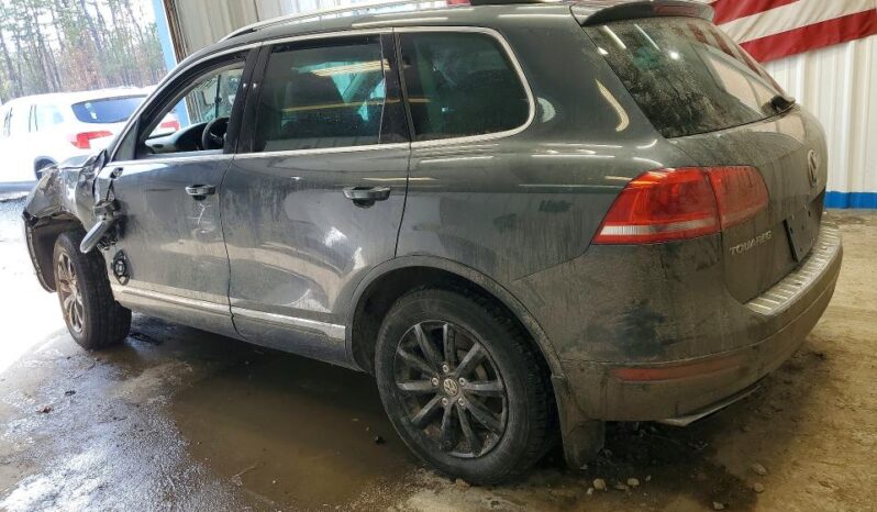 
								2013 Volkswagen Touareg full									