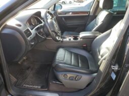
										2012 Volkswagen Touareg full									