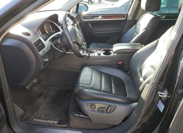 
								2012 Volkswagen Touareg full									