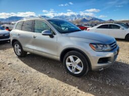 
										2013 Volkswagen Touareg full									
