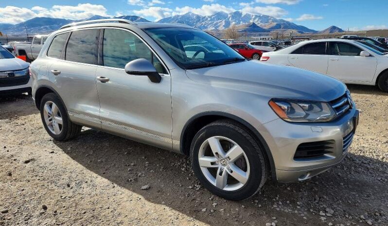 
								2013 Volkswagen Touareg full									
