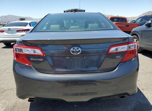 
								2012 Toyota Camry se full									