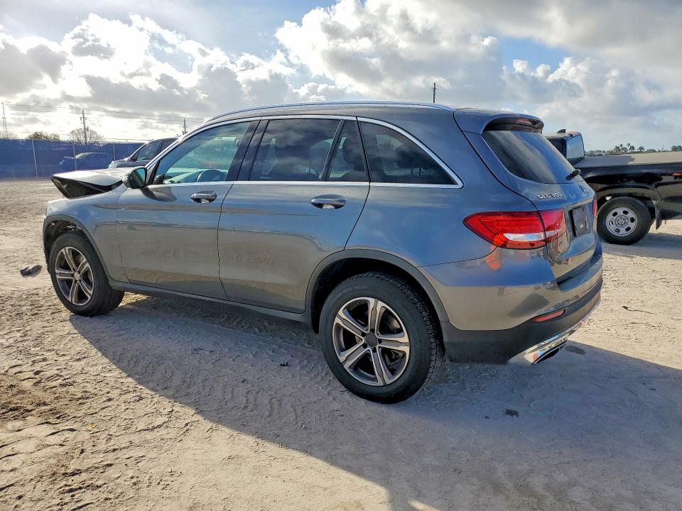 2017 Mercedes-benz Glc