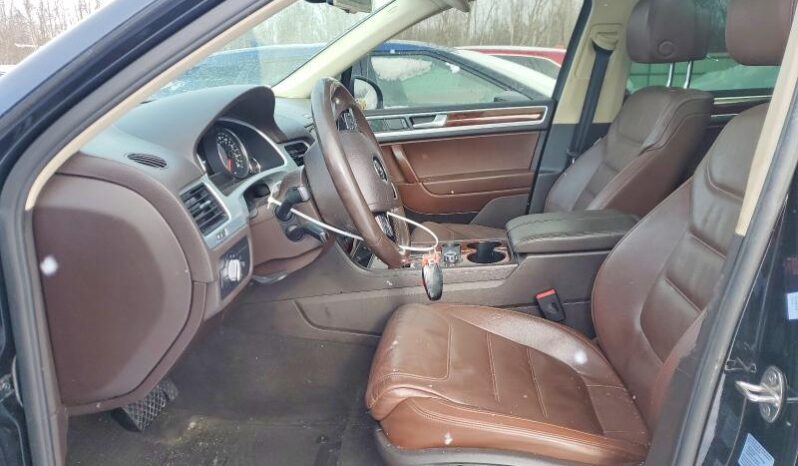 
								2013 Volkswagen Touareg full									