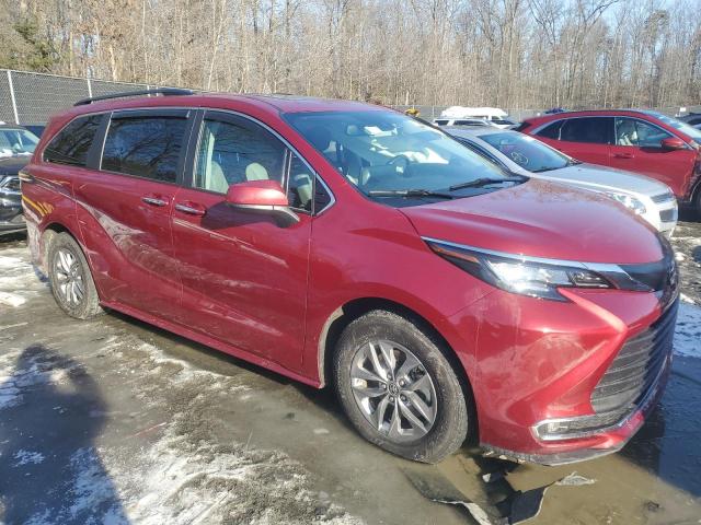 2023 Toyota Sienna xle