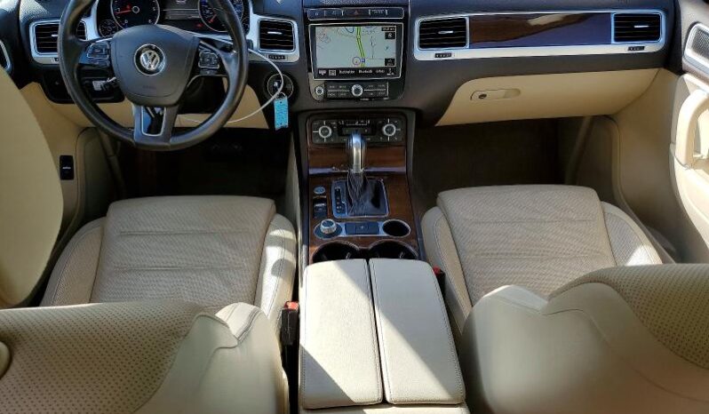 
								2016 Volkswagen Touareg full									