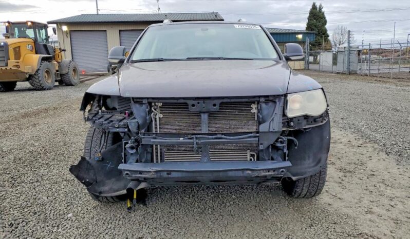 
								2008 Volkswagen Touareg full									