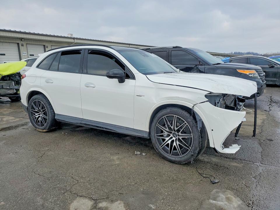 2025 Mercedes-benz Glc